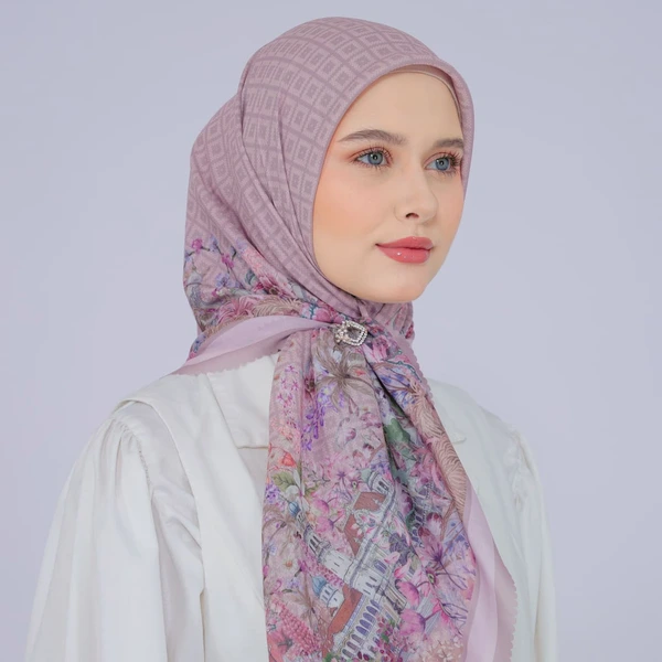 Jilbab Motif Segi Empat - Batavia Series