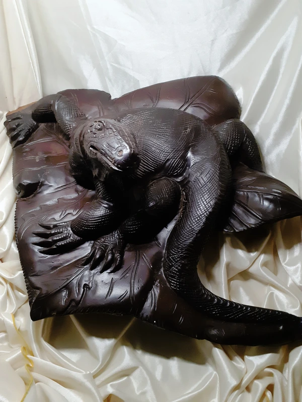 Patung Komodo