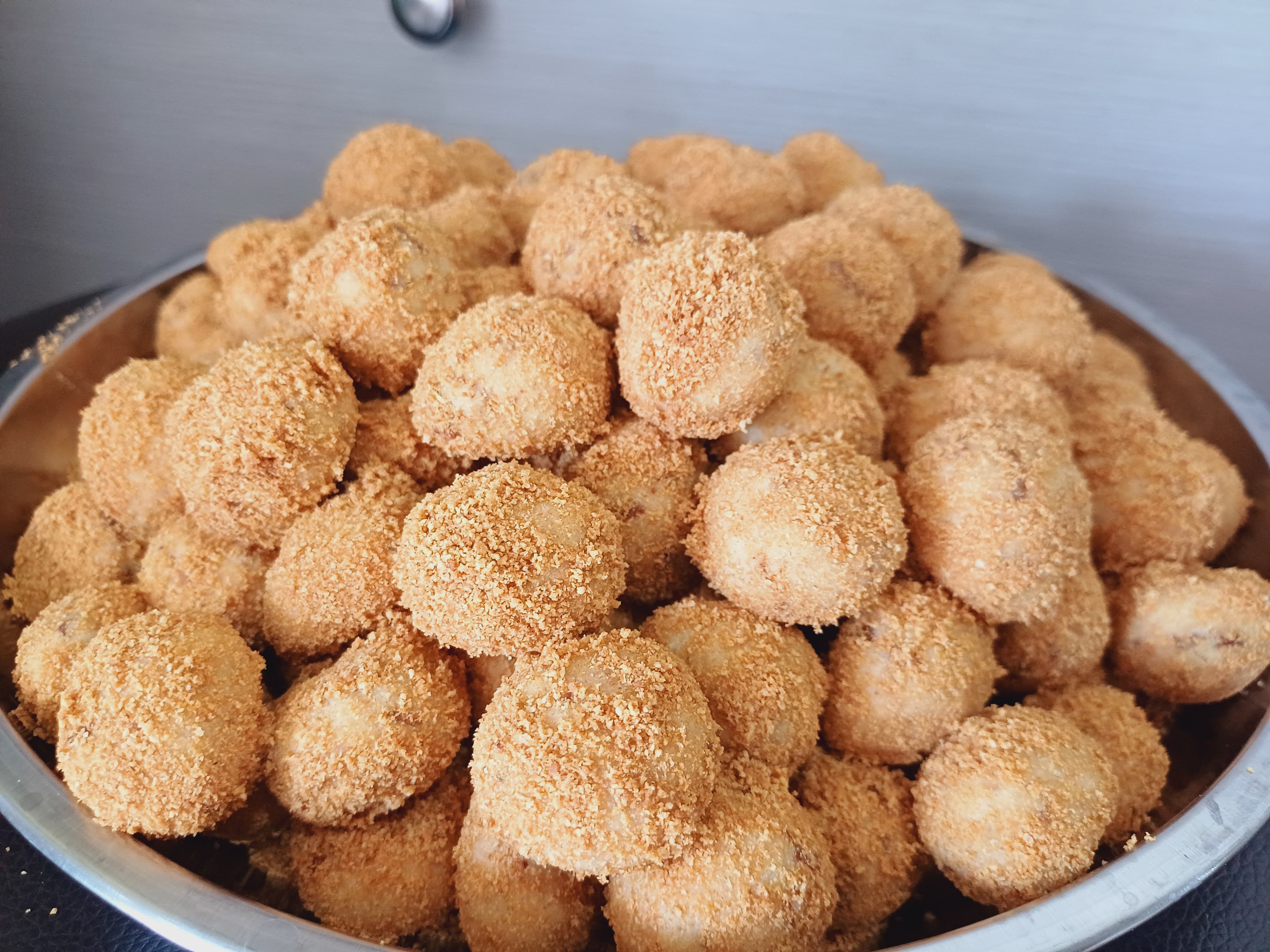Cookies Bawang Abon Cakalang Lyvia