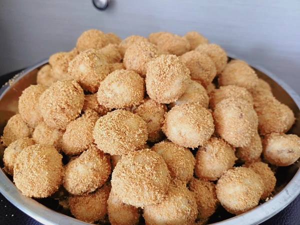 Cookies Bawang Abon Cakalang Lyvia