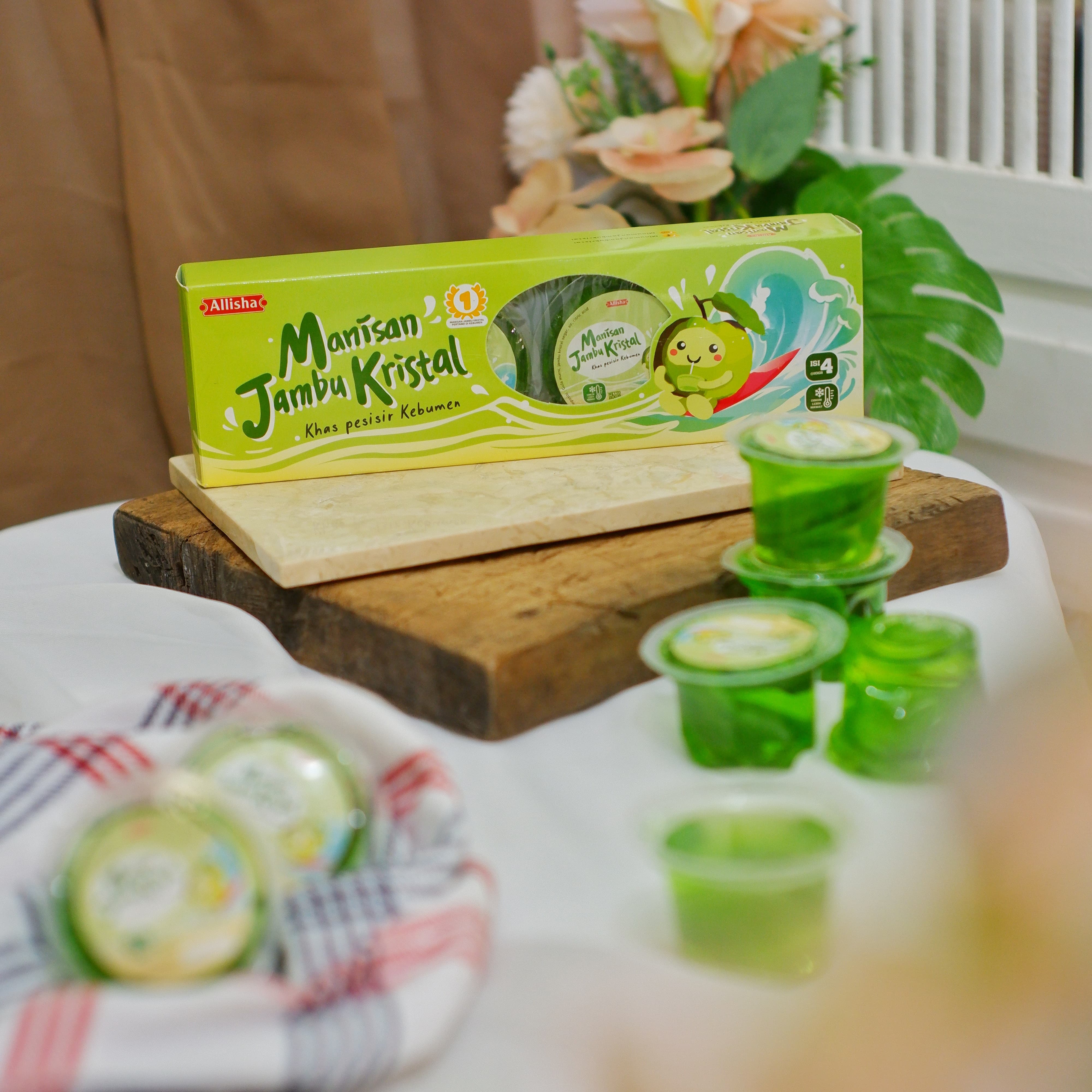 Manisan Jambu Kristal