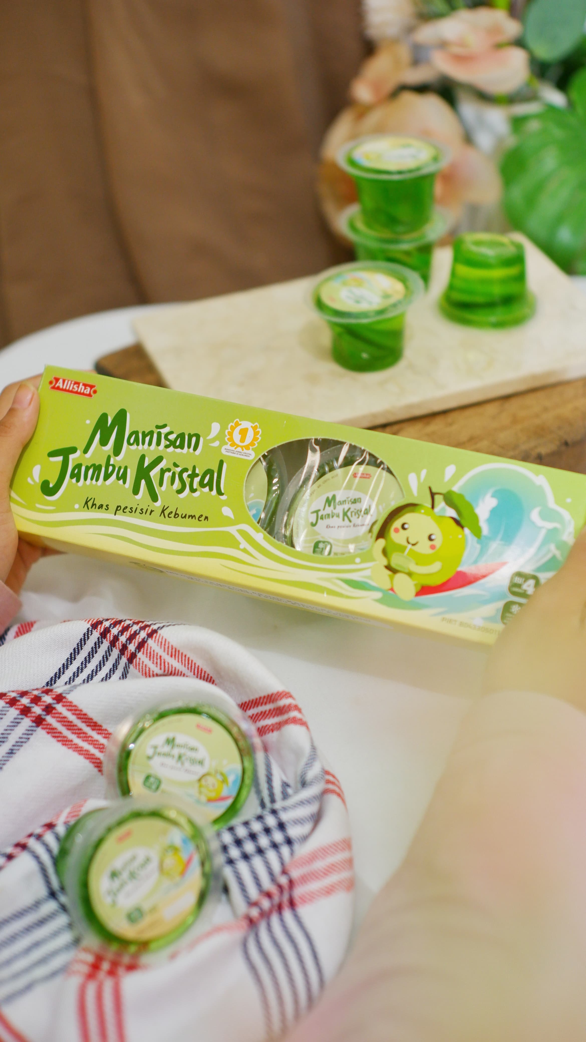 Manisan Jambu Kristal