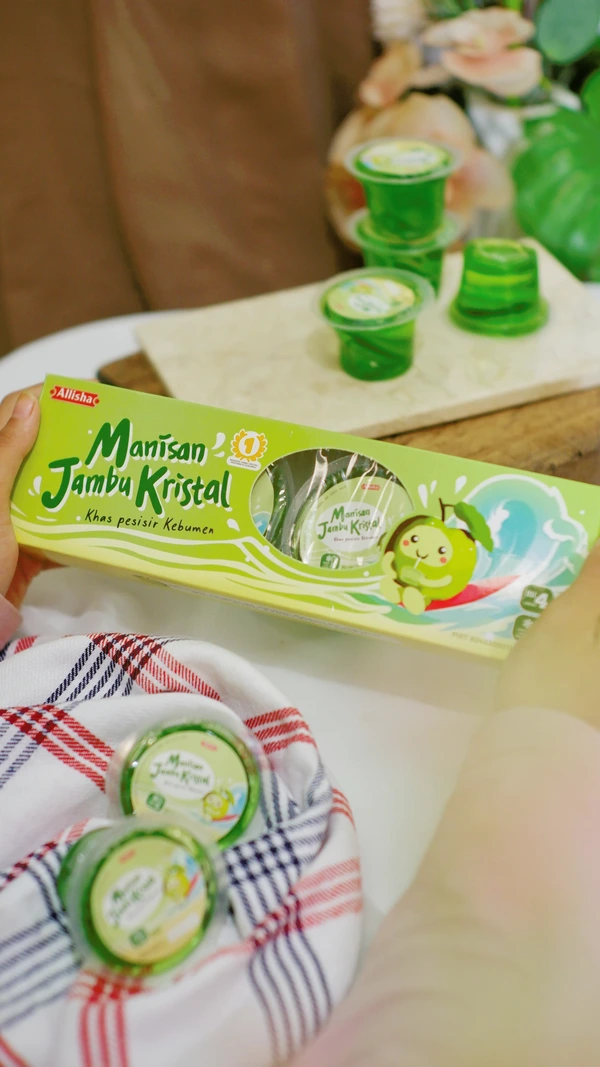 Manisan Jambu Kristal