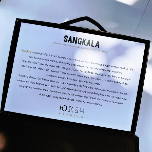 Sangkala woodendeskclock