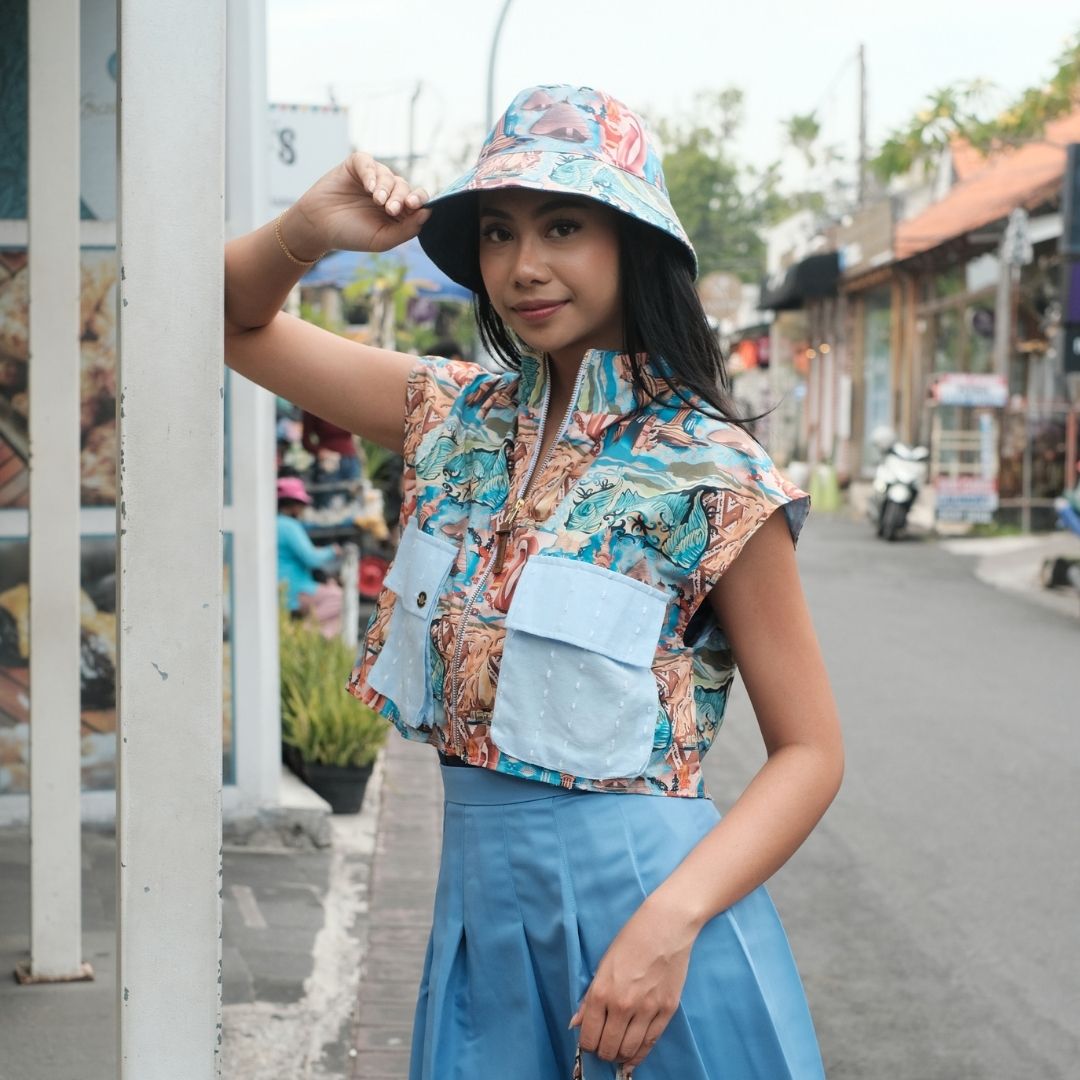Vest Kantong Wanita Katun Organik - Series Ruang Waktu (WITA)