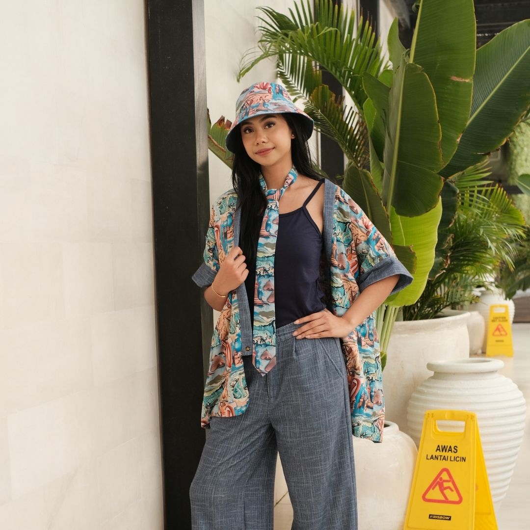 Outer Batwing Katun Organik - Series Ruang Waktu (WITA) - Warna Biru