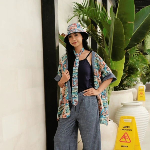 Outer Batwing Katun Organik - Series Ruang Waktu (WITA) - Warna Biru