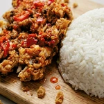 PAKET NGEKREZ GEPREK | Ayam Crispy Sambal Geprek + Nasi | Ayam Krispi Pedas Gurih
