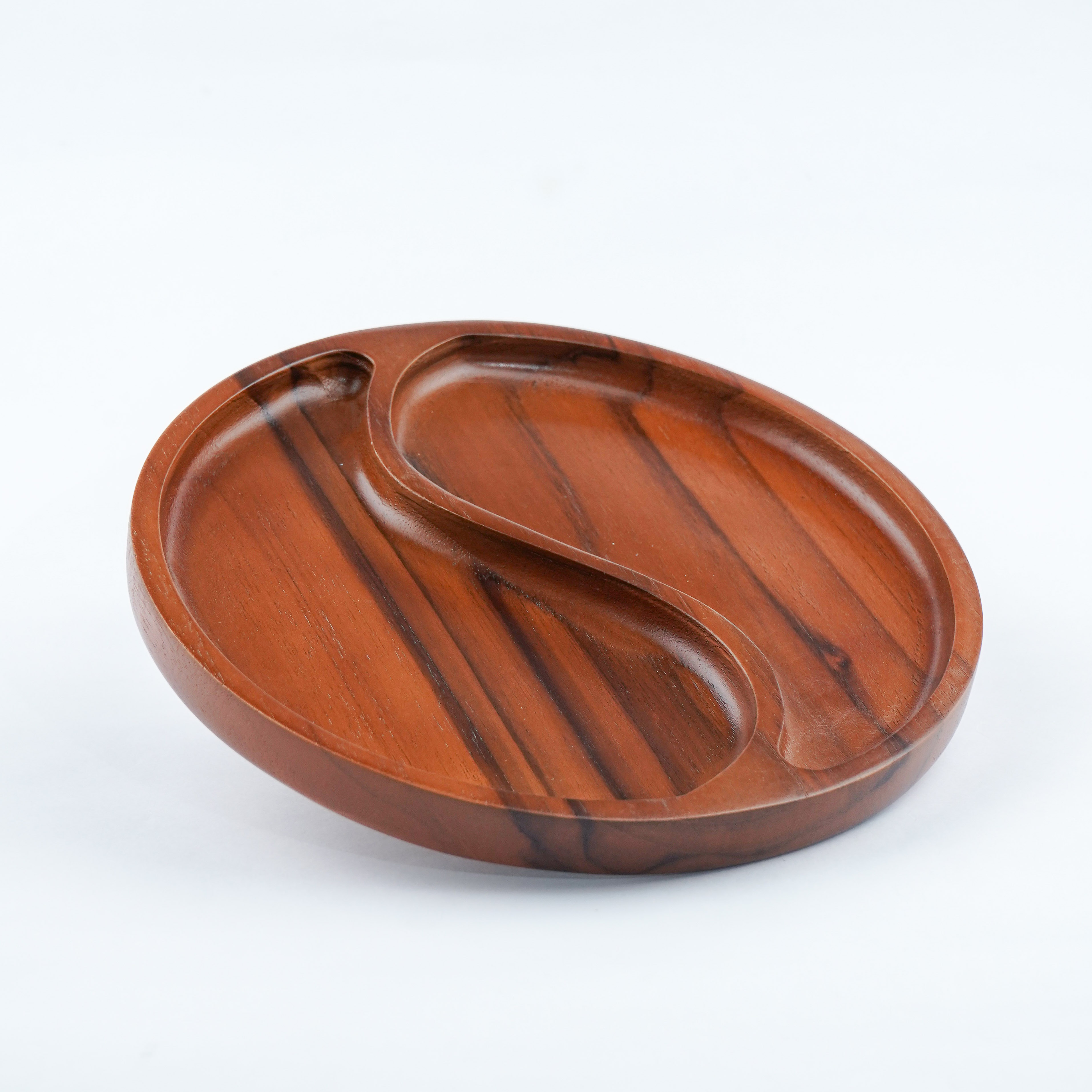 Wooden Plate CNC Ying Yang