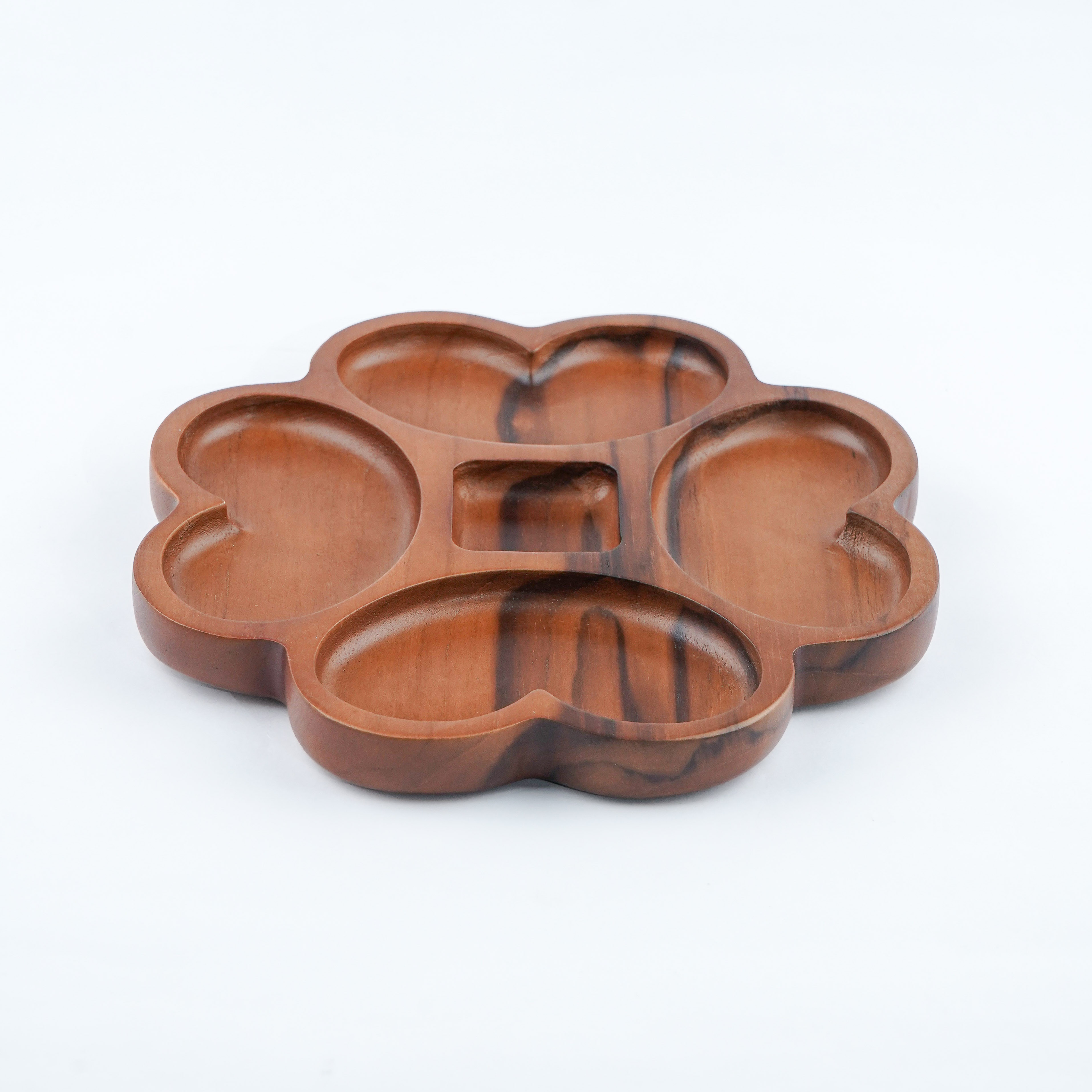 Wooden Plate CNC Semanggi Leaf