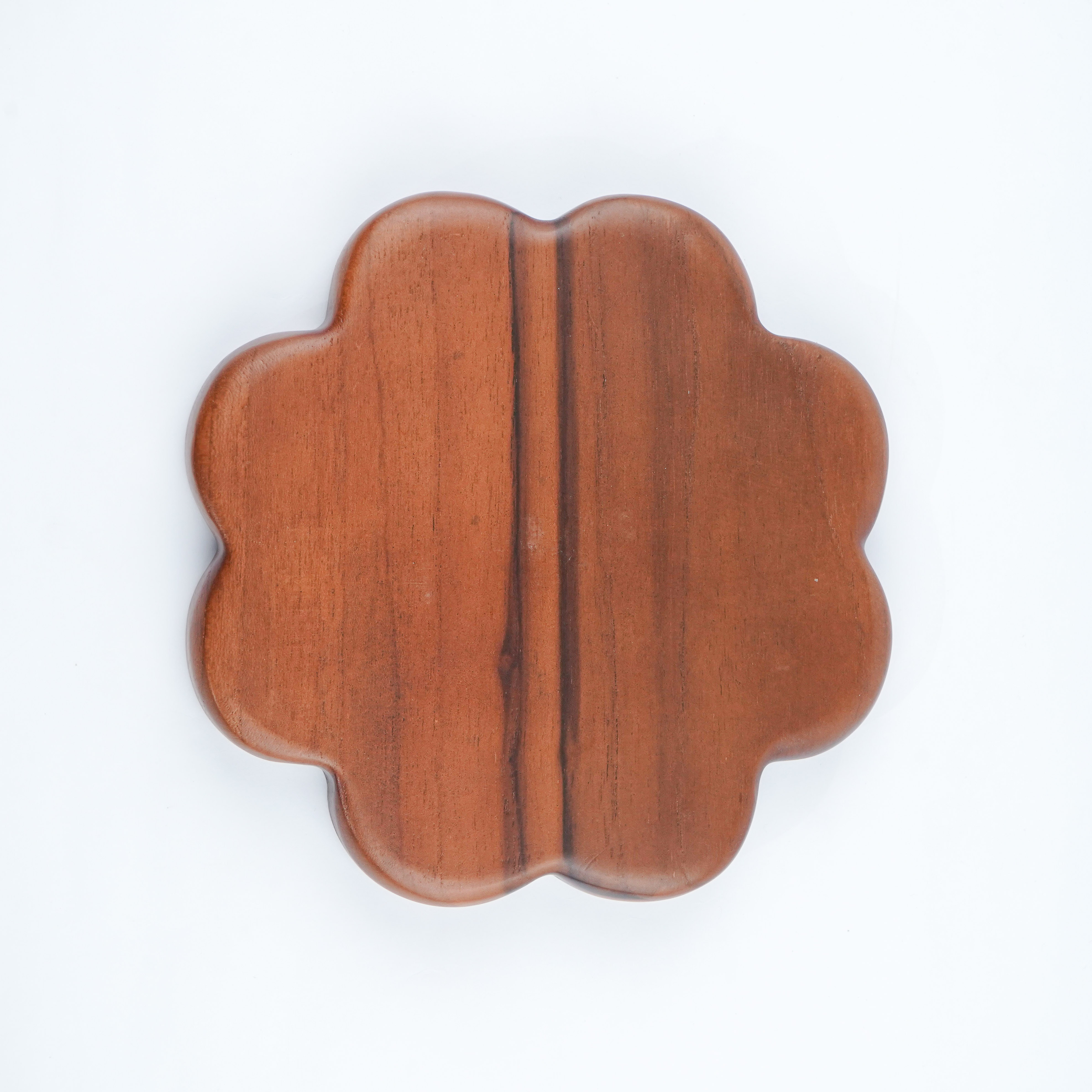 Wooden Plate CNC Semanggi Leaf
