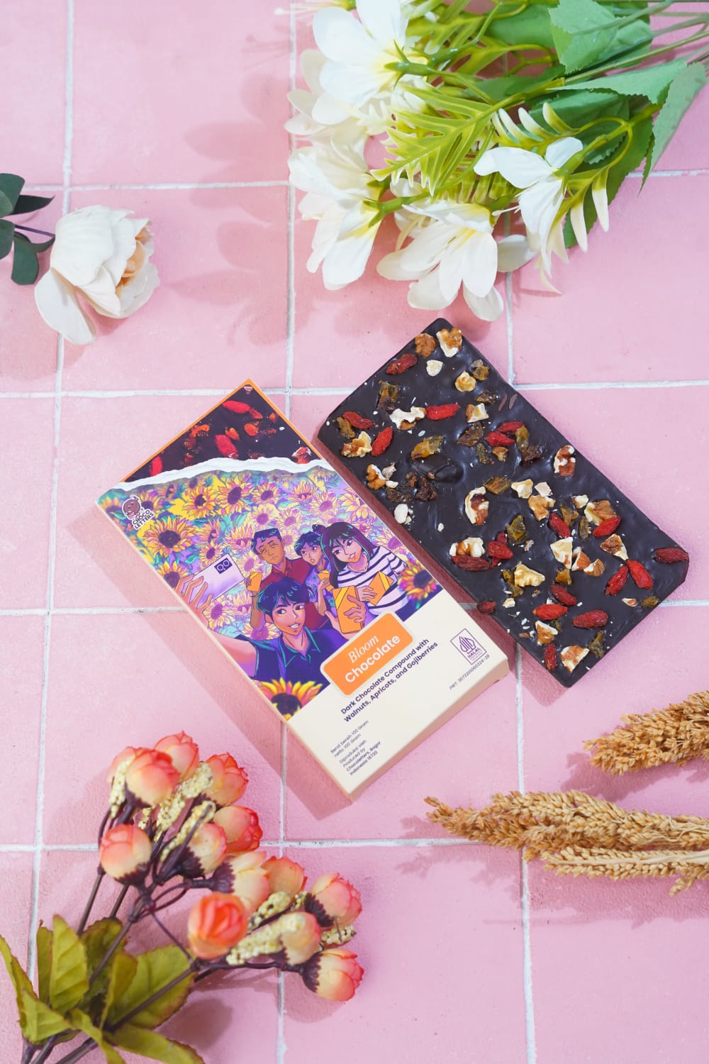 Chocoletters Chocobar Dark Chocolate Gojiberry Apricot Walnut Cokelat Hitam Buah Kering Kacang Walnut