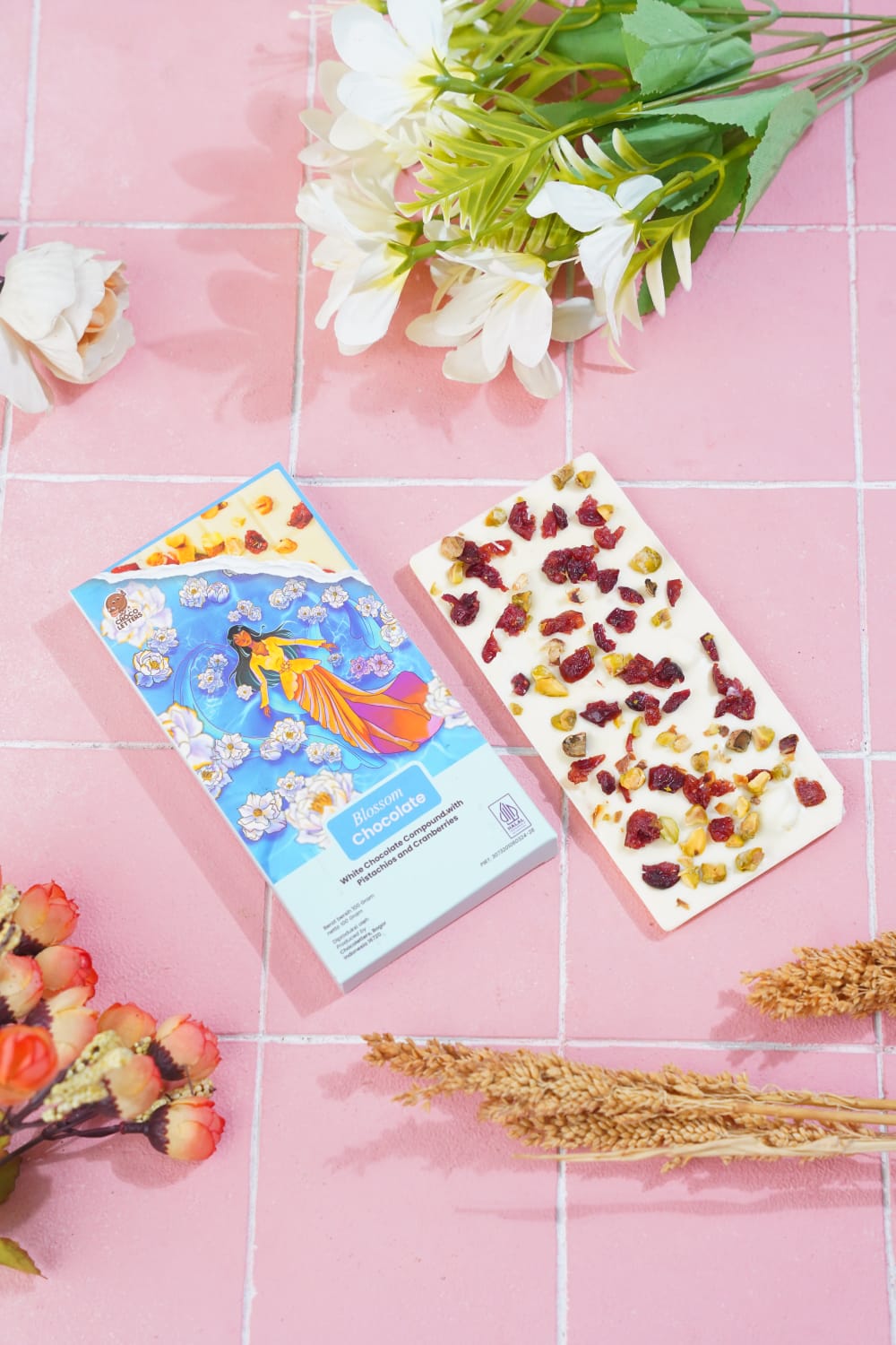 Chocoletters Chocobar White Chocolate Cranberry Pistachio Cokelat Putih Premium
