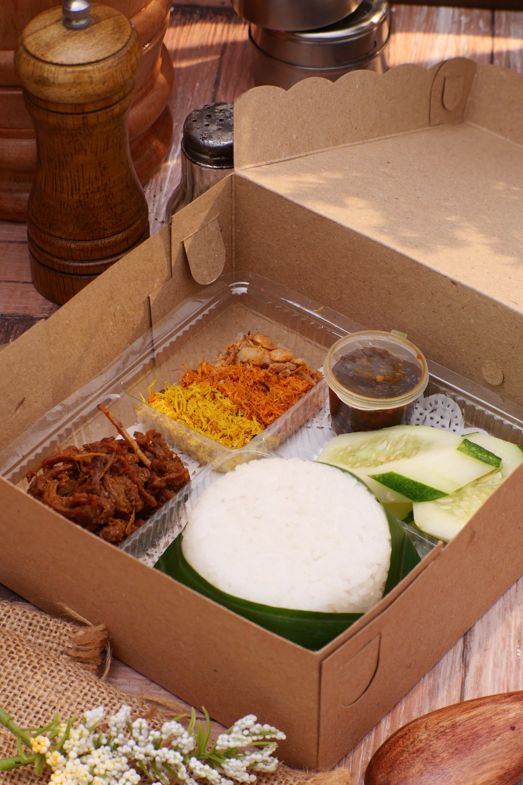 Nasi Kotak Krawu - Daging Sapi Asli