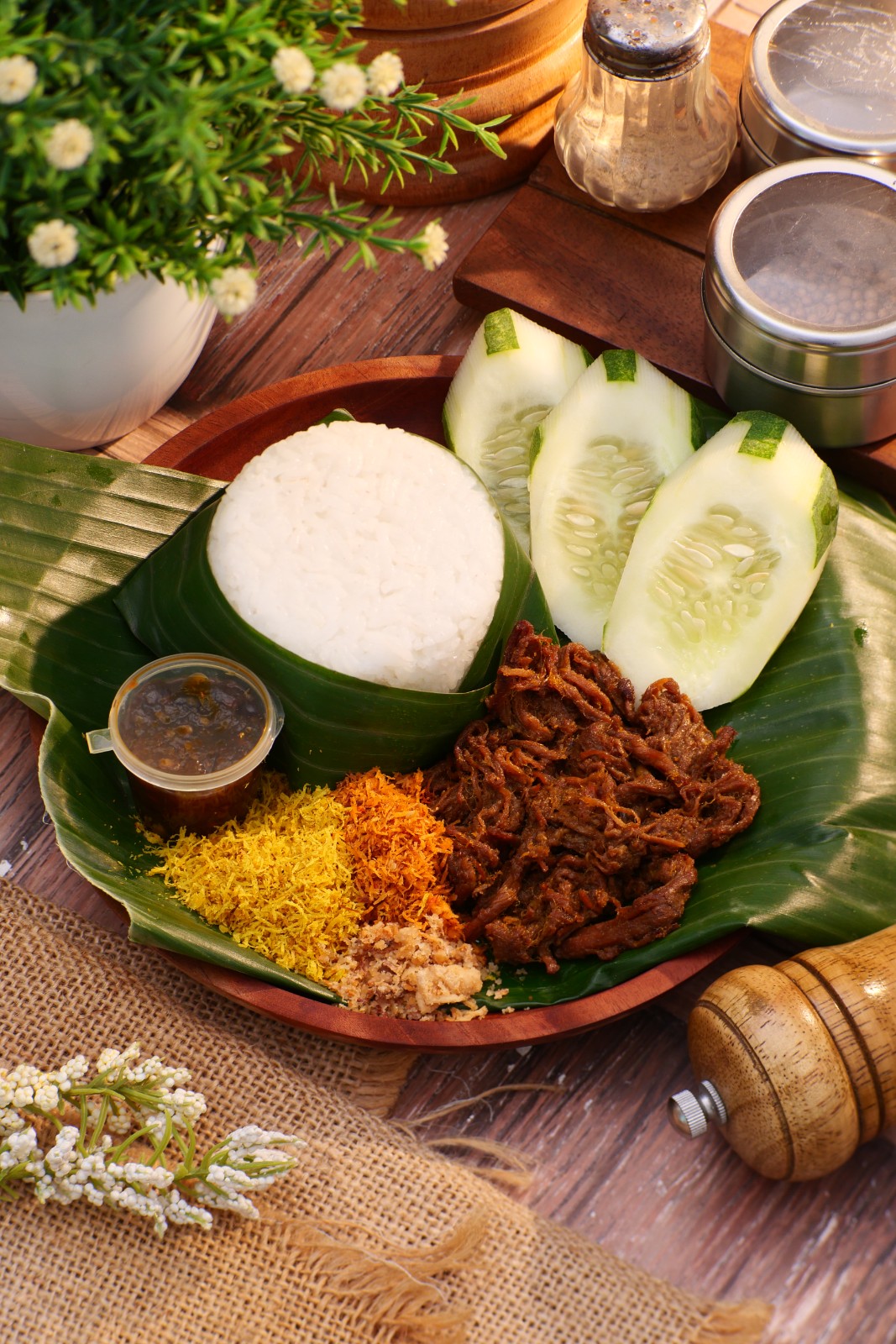 Nasi Kotak Krawu - Daging Sapi Asli