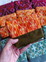 Violet Pouch