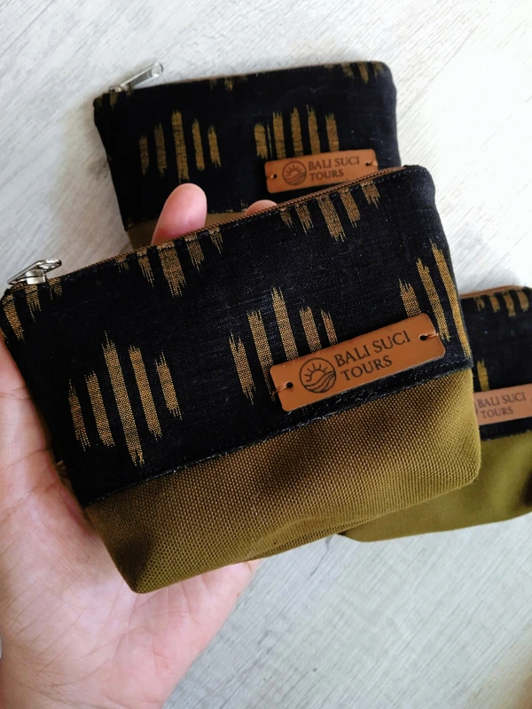 Violet Pouch