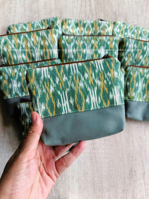Violet Pouch