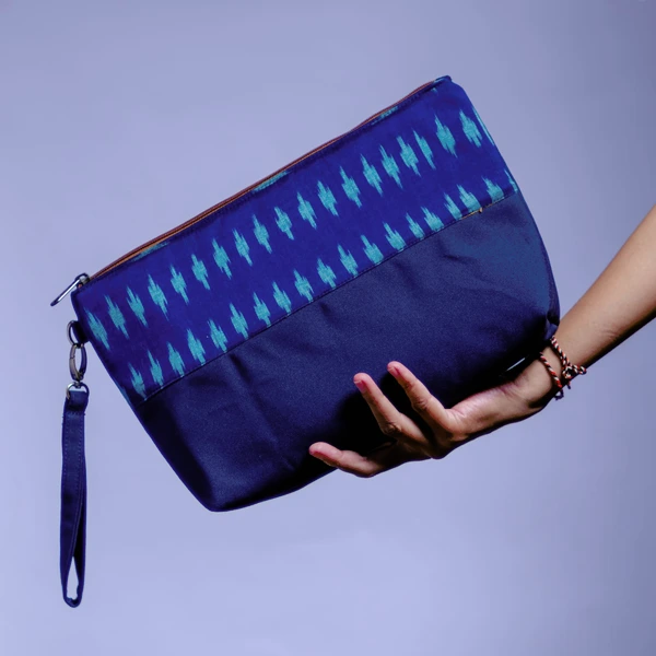 Lavantara Pouch