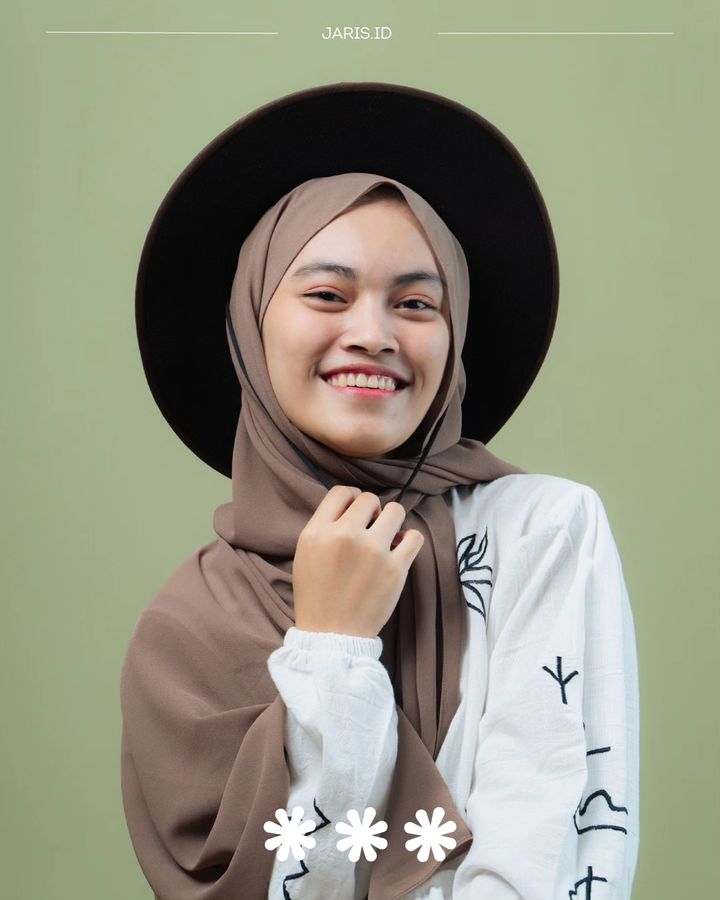 Topi Koboi Lokal Semi Laken