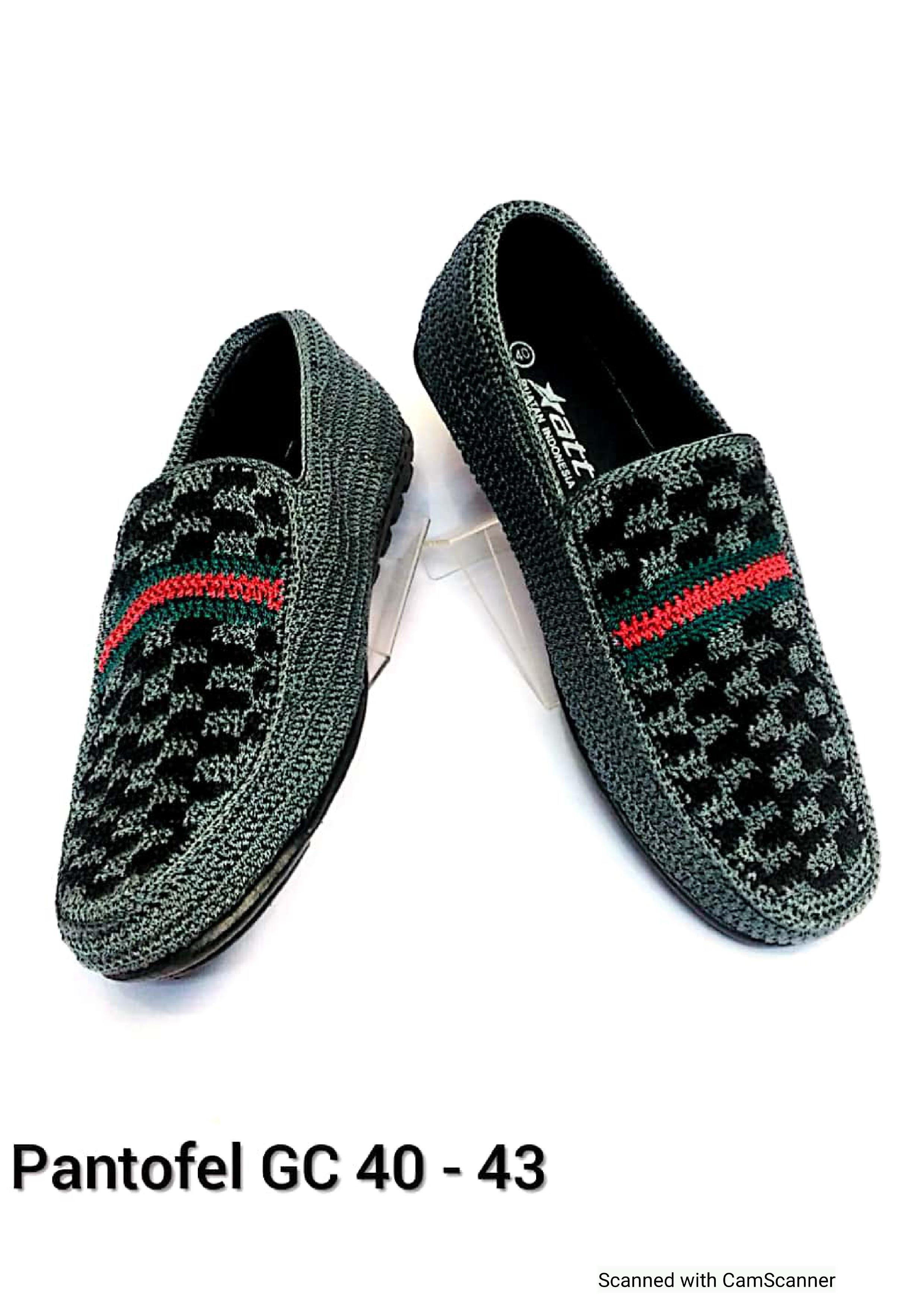 Sepatu Rajut Pria