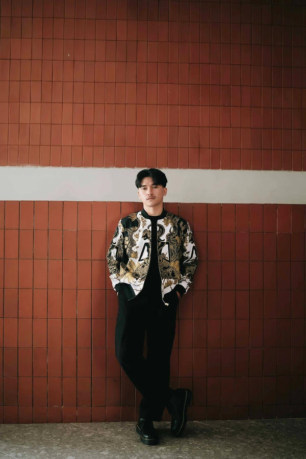 Jaket Bomber Batik Unisex Motif Wayang Srikandi