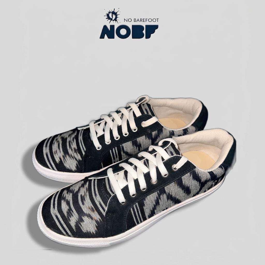 Sepatu Pria Noir Heritage – Hitam Motif | Knitted Textile Breathable | Stylish & Nyaman