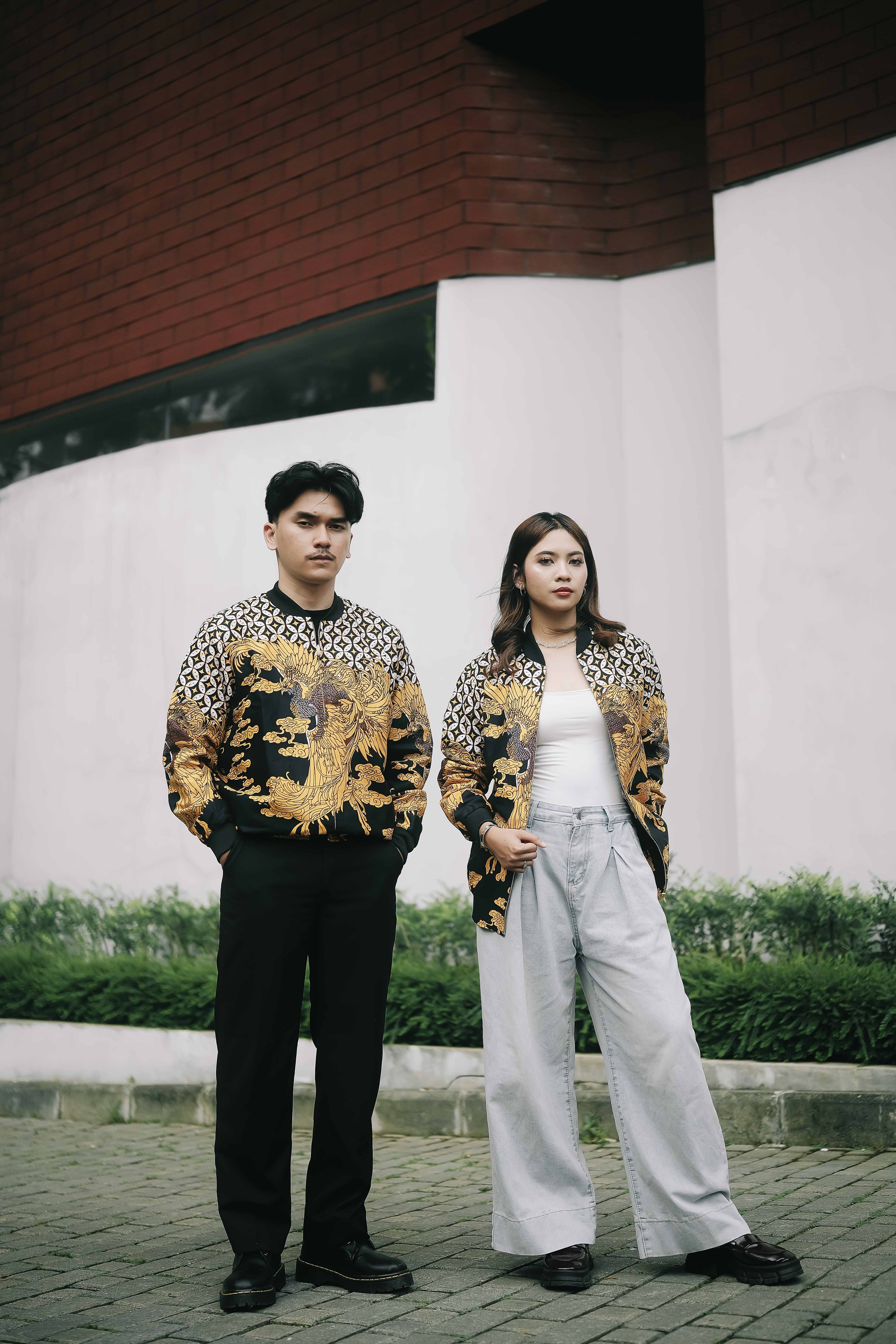 Jaket Bomber Batik Unisex Motif Burung Phoenix