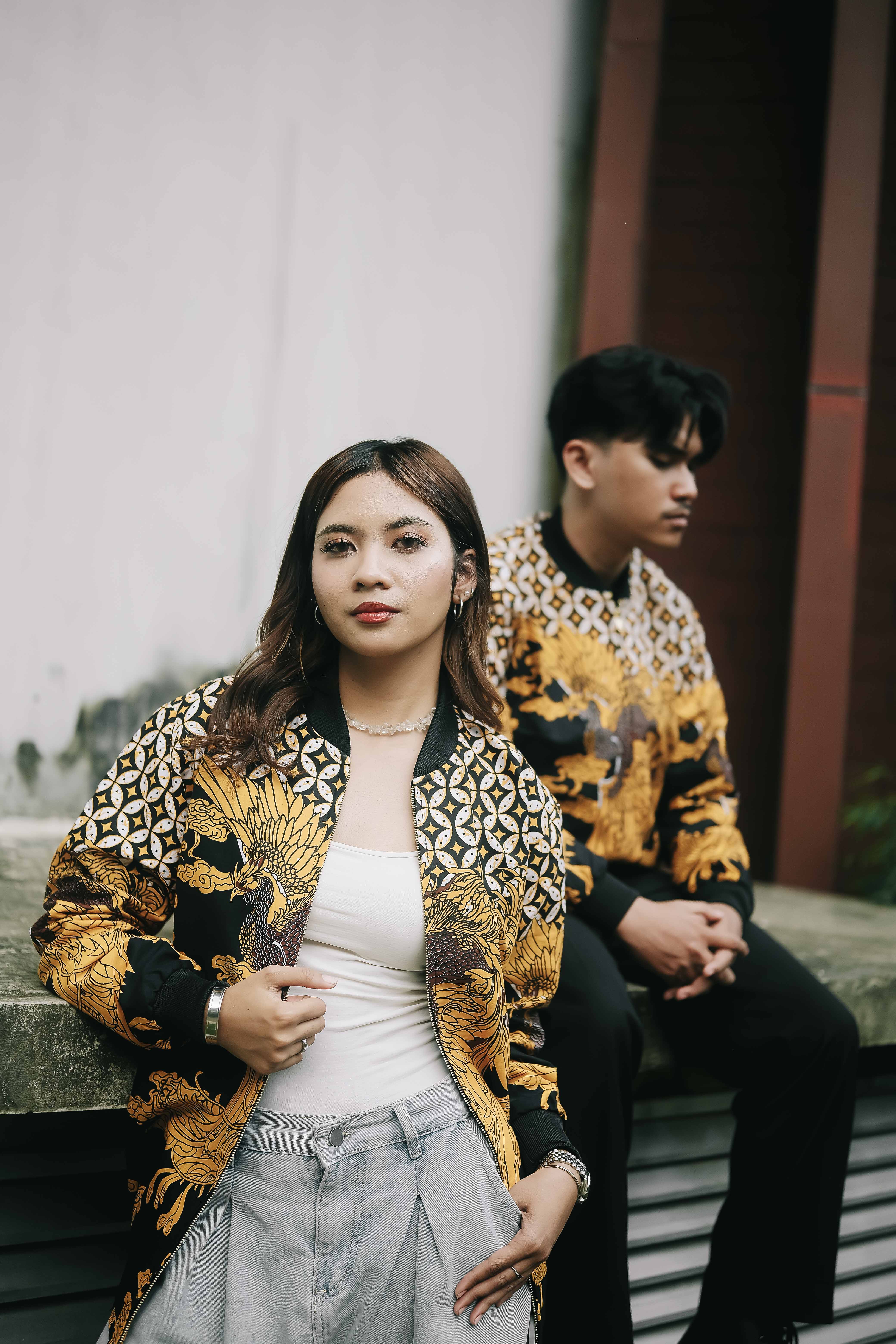 Jaket Bomber Batik Unisex Motif Burung Phoenix