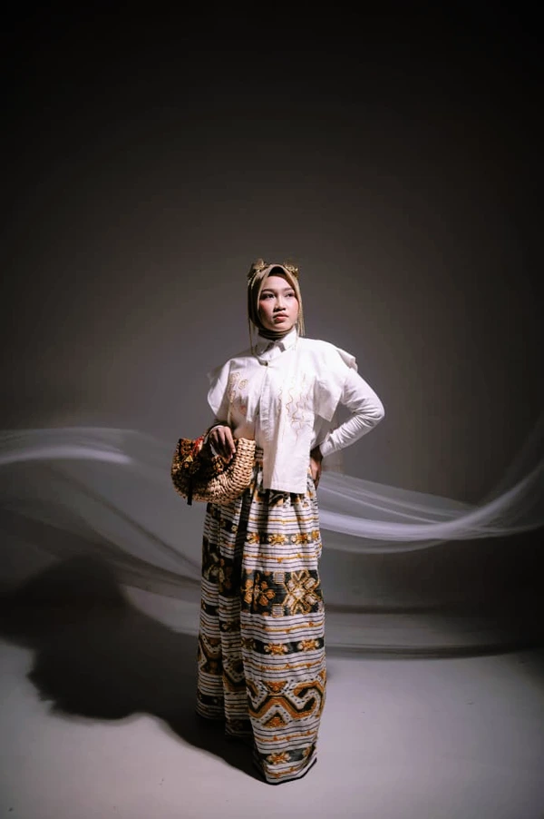 Lampung Ethnica_Pesona Wastra Lampung dalam Balutan Sarung Tenun