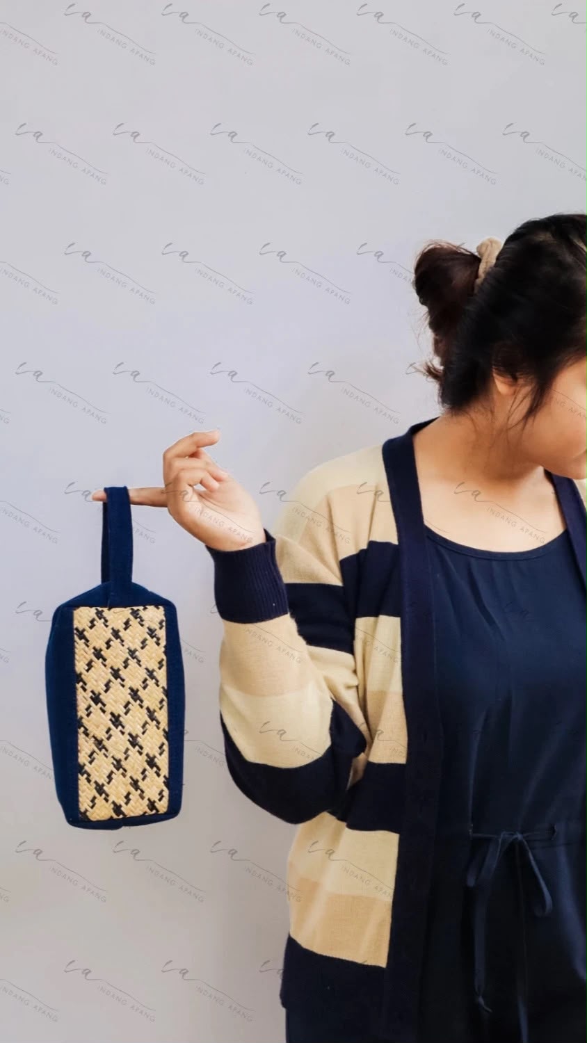 DAUN POUCH DENISE