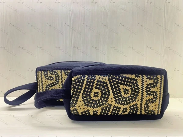 DAUN POUCH DENISE