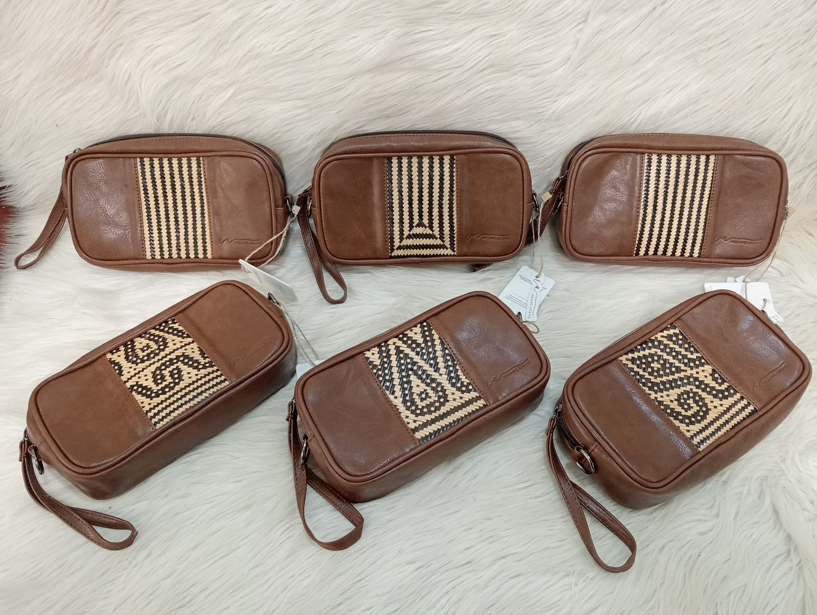 POUCH ROTAN SLINGBAG SYN