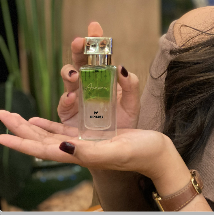 Special Edition Parfum Wanita Aurora 40ml | Water Based Perfume Long Lasting | Parfum Perempuan Premium Elegan, Fresh & Soft | Wangi Mewah untuk Daily, Office, Hangout & Gift | Eau de Parfum Waterbased Fragrance