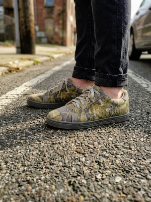 Sepatu casual ecoprint