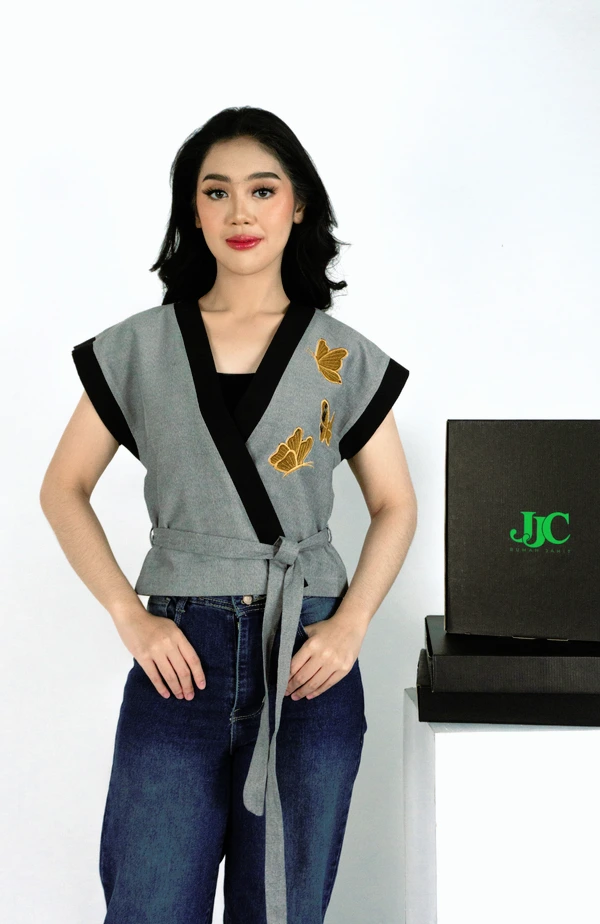 JJC - Atsuko Vest