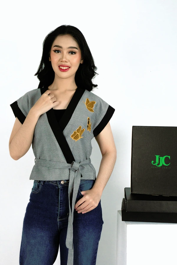 JJC - Atsuko Vest