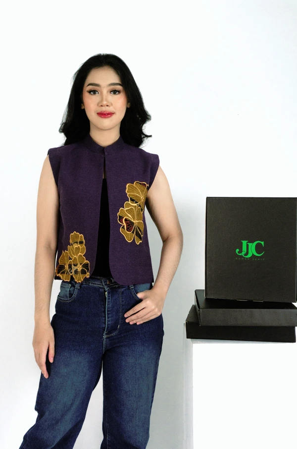 JJC - Lora Vest