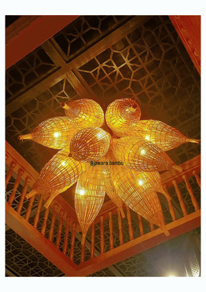 Kap Lampu Bambu Jantung