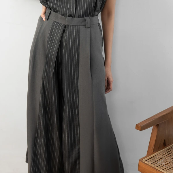 Sae. Hayes Pants Dark Grey Stripes - Celana Wide Leg Wanita High Waist- Celana Kerja Smart Casual S/M L/XL