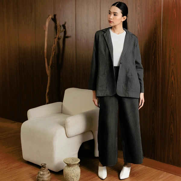Sae. Piper Blazer Dark Charcoal Grey Pinstripe - Blazer Oversized Wanita - Workwear Smart Casual S/M - L/XL