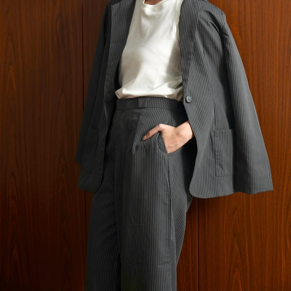 Sae. Harper Pants Dark Charcoal Grey Pinstripe - Celana Straight Fit Wanita - Celana Smart Casual S/M- L/XL