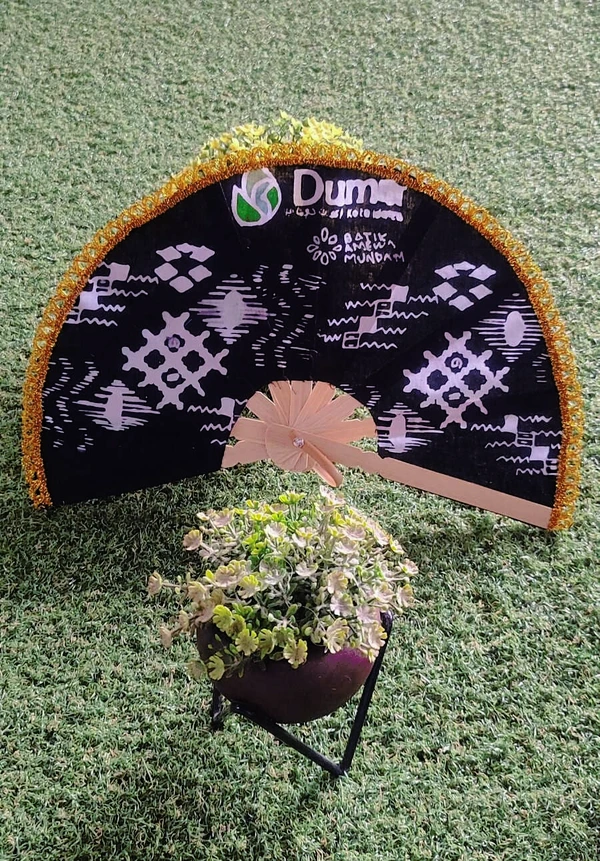 Souvenir Batik Amewa Mundam