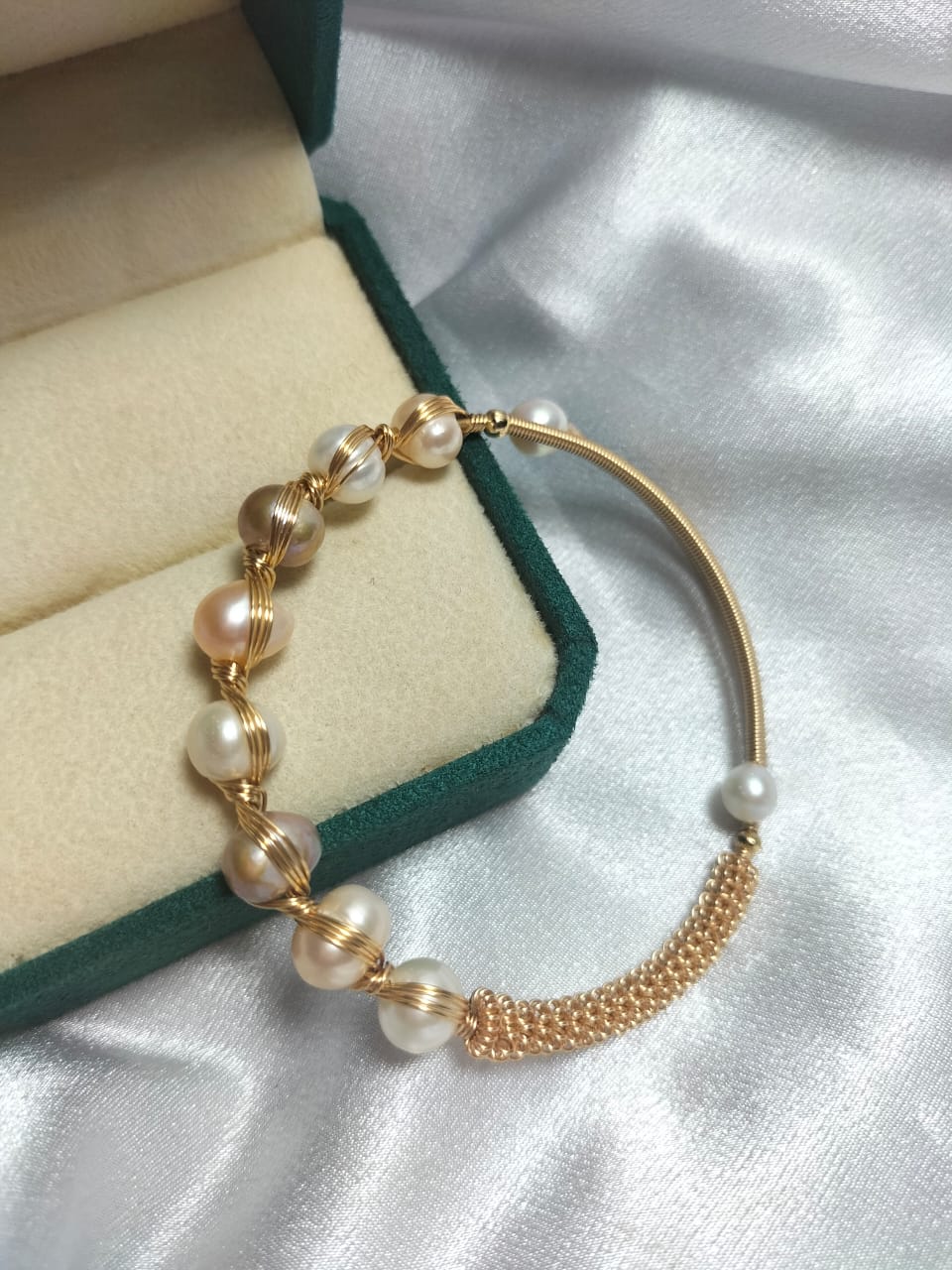Gelang wire mutiara air tawar