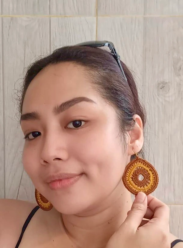 Anting rajut