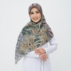Deenha Hijab Batik Parang Hijau Segiempat Lasercut Voal Premium
