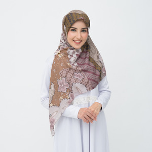 Deenha Hijab Batik Parang Coklat Segiempat Lasercut Voal Premium