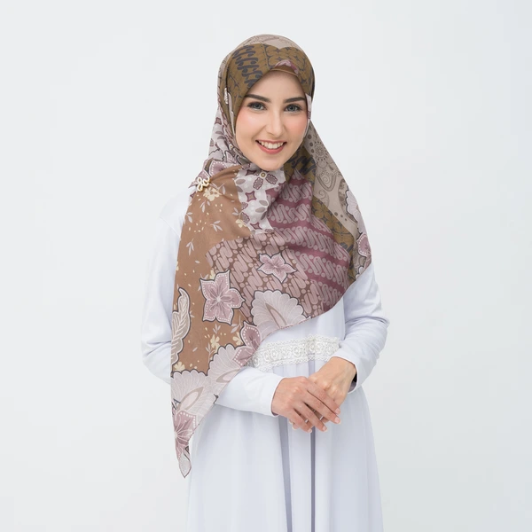 Deenha Hijab Batik Parang Coklat Segiempat Lasercut Voal Premium