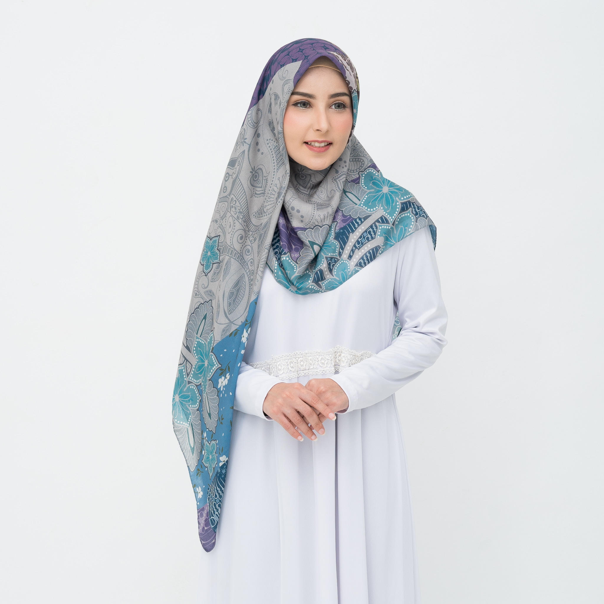 Deenha Hijab Batik Parang Tosca Segiempat Lasercut Voal Premium