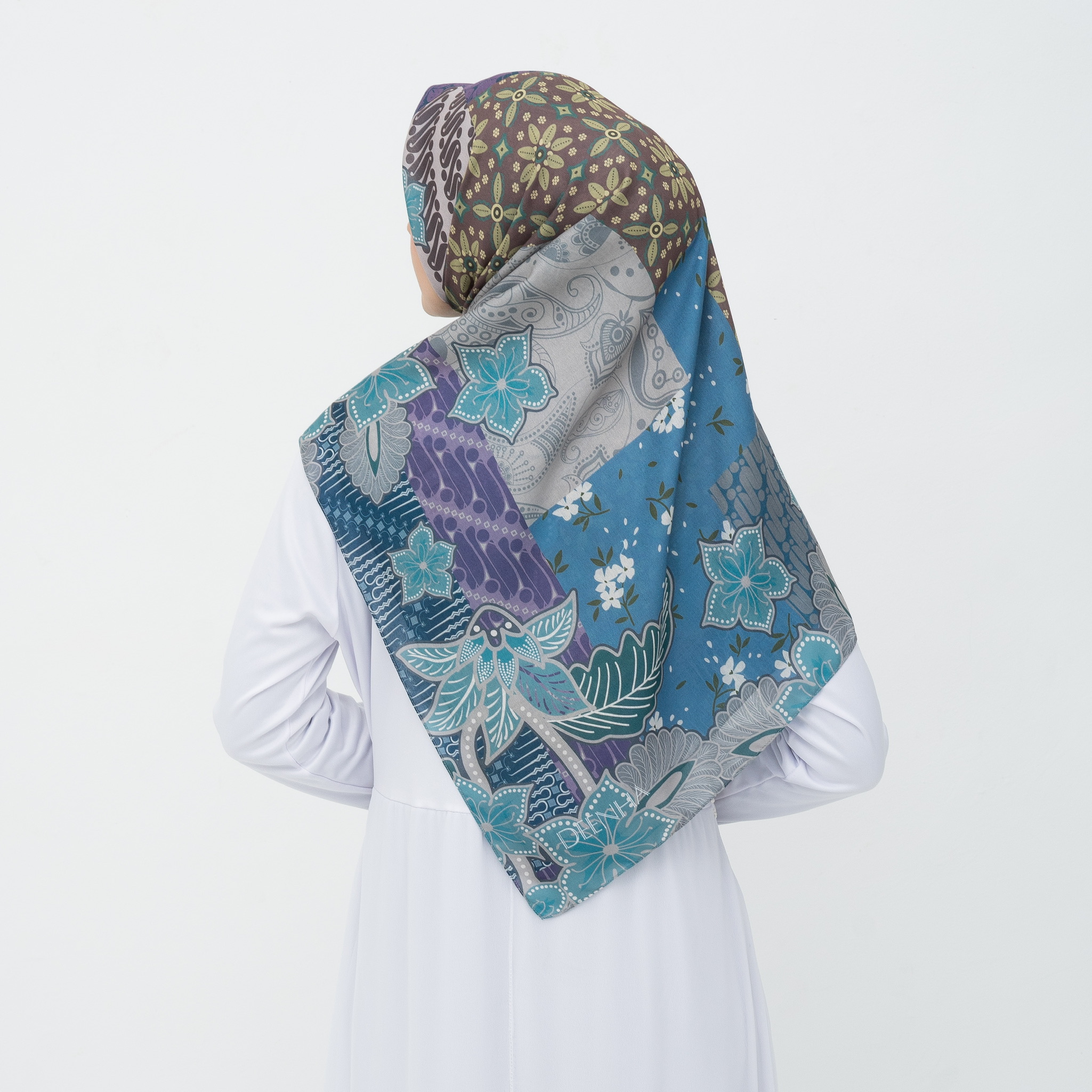 Deenha Hijab Batik Parang Tosca Segiempat Lasercut Voal Premium